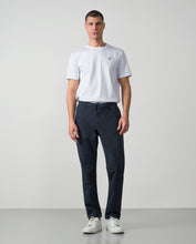 Cargar imagen en el visor de la galería, PANTALON TÉCNICO CON CODON Y GOMA MARINO