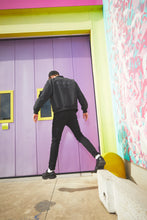 Cargar imagen en el visor de la galería, BONBER JAKA BELTZA