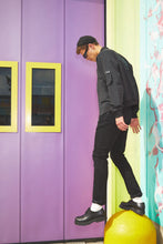 Cargar imagen en el visor de la galería, BONBER JAKA BELTZA