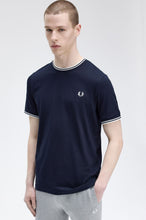 Cargar imagen en el visor de la galería, CAMISETA FRED PERRY MARINO