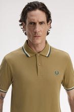 Cargar imagen en el visor de la galería, POLO FRED PERRY PIEDRA SOMBREADO