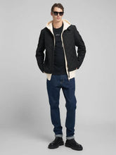 Cargar imagen en el visor de la galería, CAZADORA ACOLCHADA CON CREMALLERA COMPLETA NEGRA