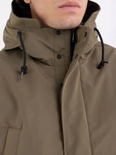 Cargar imagen en el visor de la galería, Oliba koloreko kaputxadun birziklatutako ehunezko jaka luzea