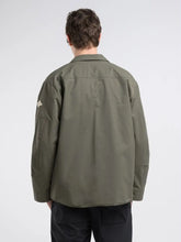 Cargar imagen en el visor de la galería, Poltsikodun alkandora-jaka erregularra, berdea