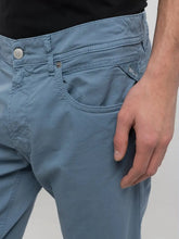 Cargar imagen en el visor de la galería, ALTZAIRUZKO URDIN KOLOREKO PRAKA ZUZENAK