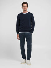 Cargar imagen en el visor de la galería, ITSAS URDIN KOTOIZKO JERTSEA LEPO BIRIBILAREKIN