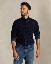 Cargar imagen en el visor de la galería, CAMISA AZUL DE MICROPANA