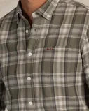 Cargar imagen en el visor de la galería, CAMISA A CUADROS VERDE