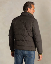 Cargar imagen en el visor de la galería, CAZADORA ACOLCHADA VERDE