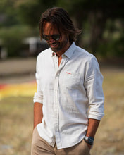 Cargar imagen en el visor de la galería, CAMISA LINO CRUDA