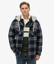 Cargar imagen en el visor de la galería, SOBRECAMISA CON CAPUCHA CUADROS AZULES