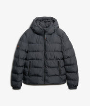 Cargar imagen en el visor de la galería, CAZADORA ACOLCHADA CON CAPUCHA GRIS