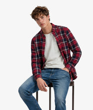 Cargar imagen en el visor de la galería, CAMISA GRUESA ALGODÓN CUADROS ROJOS