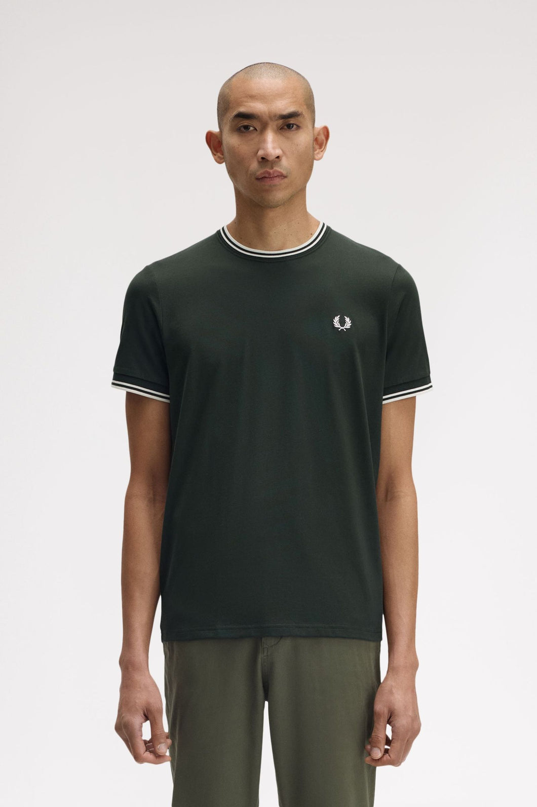 CAMISETA RIVETE DOS FRANJAS VERDE