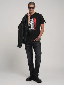 CAMISETA CON ESTAMPADO GRANDE NEGRA