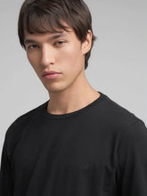 Cargar imagen en el visor de la galería, CAMISETA MANGA LARGA NEGRA
