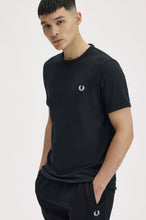 Cargar imagen en el visor de la galería, CAMISETA RINGER NEGRA
