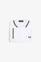 Cargar imagen en el visor de la galería, POLO FRED PERRY BLANCO/NEGRO/NEGRO
