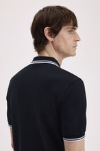 Cargar imagen en el visor de la galería, POLO FRED PERRY NEGRO/BCO/BCO
