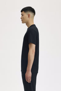 CAMISETA LOGO BORDADO NEGRA