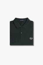 Cargar imagen en el visor de la galería, POLO MANGA LARGA FRED PERRY VERDE
