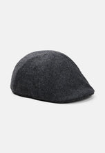 Cargar imagen en el visor de la galería, GORRA CON VISERA CON LANA
