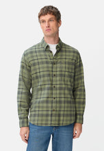 Cargar imagen en el visor de la galería, CAMISA CUADROS MENTA
