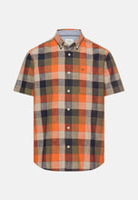 Cargar imagen en el visor de la galería, CAMISA M.C CUADRO NARANJA KAKI

