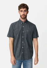 Cargar imagen en el visor de la galería, CAMISA MC MIL RAYA MARINO
