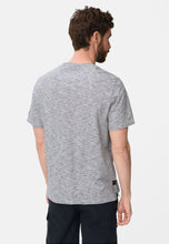 Cargar imagen en el visor de la galería, CAMISETA BOTON CUELLO MIL RAYA BLANCA AZUL
