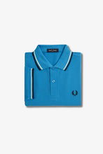 Cargar imagen en el visor de la galería, POLO FRED PERRY AZULON/MARINO/BLANCO
