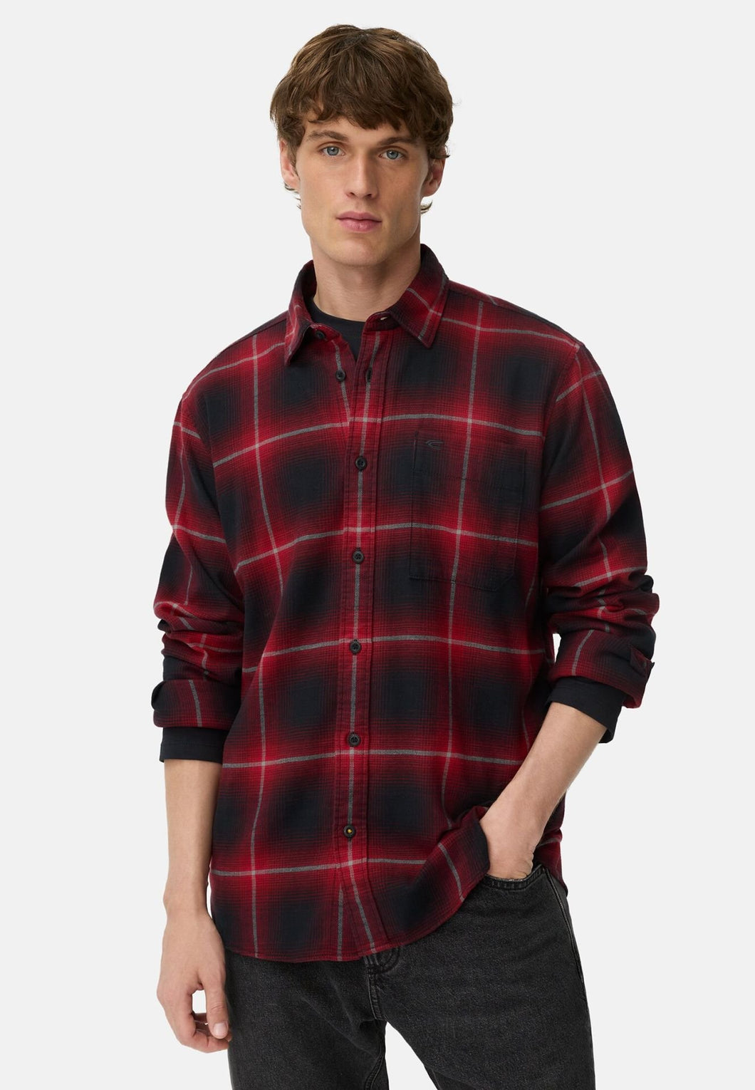 CAMISA GRUESA CUADROS ROJOS NEGRO