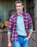 CAMISA DE ALGODÓN A CUADROS ROJOS