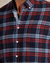Cargar imagen en el visor de la galería, CAMISA FRANELA ELÁSTICA CUADRO MARINO ROJO
