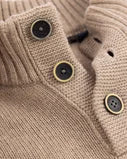 Jersey de lana crudo con cuello abotonado