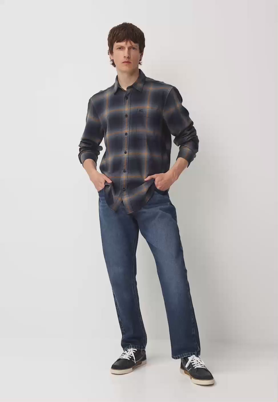 CAMISA GRUESA CUADROS AZULES