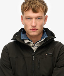 CHAQUETA TREKKER SOFT SHELL CON CAPUCHA