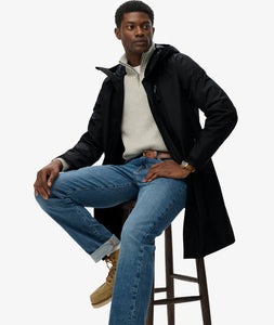 PARKA CON CAPUCHA NEGRA